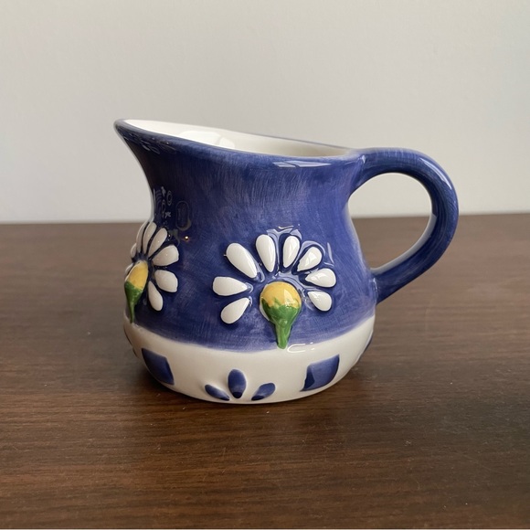 2001 Oneida Spring Daisy Creamer and Covered Sugar Dish Set - Picture 10 of 12